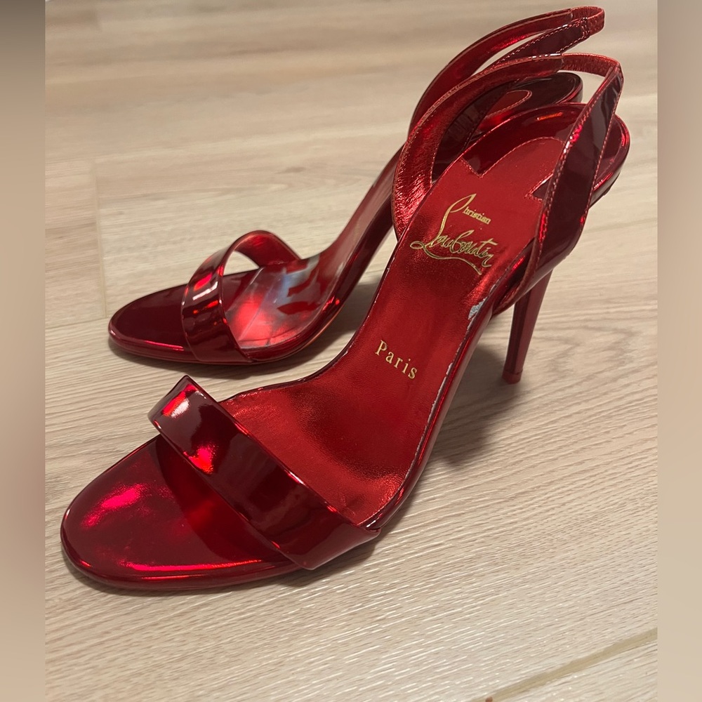 BRAND NEW. NEVER WORN. Christian Louboutin Astrid Metallic Red Slingback